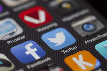4 Proven Strategies to Build and Engage Your Online Community around Your Passion