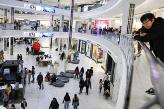 Popular New Jersey mall hit with lawsuit for selling clothes on Sunday