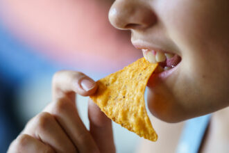 Battery-flavored chips that taste like 'licking a 9-volt' target millennials hungry for '90s nostalgia