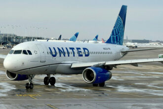 United and Delta face lawsuits over windowless window seats sold to passengers for extra fees