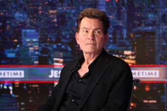 How much is Charlie Sheen really worth today? From TV’s highest-paid actor to financial struggles: reports