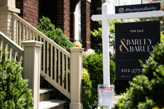 Mortgage rates fall again, refinances jump to highest level since 2022