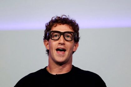Zuckerberg’s AI glasses live demo spectacularly fails at major tech event