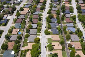 Homeowners’ wealth may be shrinking as price gains lag inflation