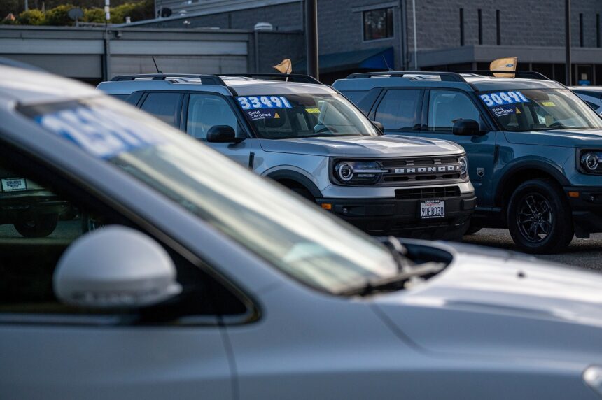 Car industry experts warn prices climbing fast as discounts become 'increasingly hard to find'