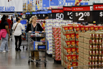 Fed's favored inflation gauge shows consumer prices remained elevated in August