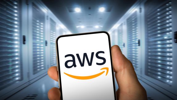 AWS Faces Major Outage, Disrupting Websites and Apps Worldwide