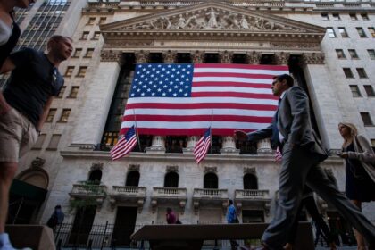 Government shutdown begins but analysts say markets historically weather disruptions well