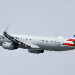 American Airlines jet returns to LAX after passengers report sickening fumes