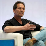 Verizon names former PayPal boss Dan Schulman as CEO