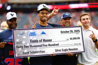 Anheuser-Busch boosts Folds of Honor with new donations across major sports events for First Responders Day 15 Anheuser-Busch boosts Folds of Honor with new donations across major sports events for First Responders Day