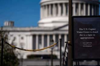 Business groups warns government shutdown is 'harming small businesses and costing American economic growth'