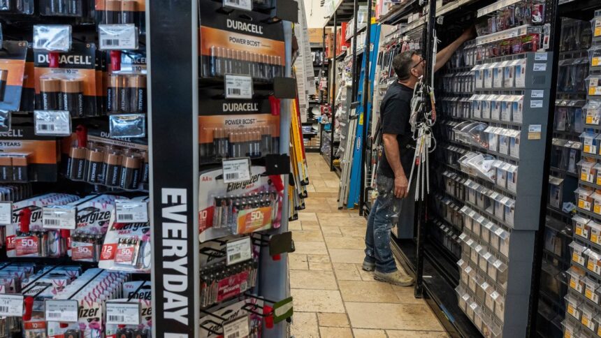 US businesses and consumers shoulder the bulk of tariff cost burden, Goldman Sachs finds