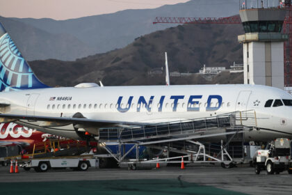 Burbank, California airport goes without air traffic controllers for hours amid government shutdown