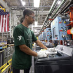 Dozens of American manufacturing associations urge congressional leaders to reopen federal government 9 Dozens of American manufacturing associations urge congressional leaders to reopen federal government