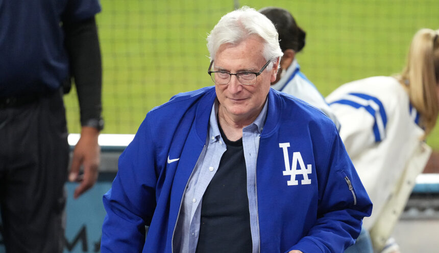 Dodgers chairman Mark Walter becomes Lakers' majority owner as sale becomes official 1 Dodgers chairman Mark Walter becomes Lakers' majority owner as sale becomes official