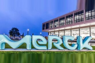 Merck strengthens healthcare outlook – the company focuses on deals and growth in Life Science