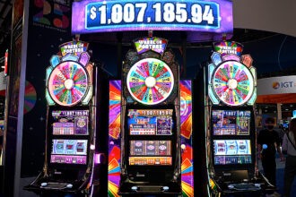 Nevada player turns $3 bet into $1M jackpot on 'Wheel of Fortune' progressive slot machine 15 Nevada player turns $3 bet into $1M jackpot on 'Wheel of Fortune' progressive slot machine