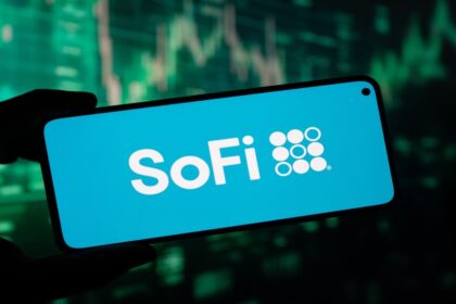 Fintech Platform SoFi Strengthens Its Position: Profit Exceeds Forecasts and Service Expands