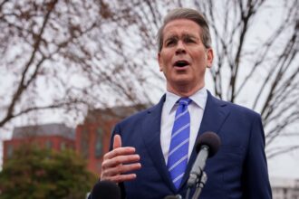 Trump admin plans IRS overhaul to probe left-leaning groups more easily, WSJ reports 15 Trump admin plans IRS overhaul to probe left-leaning groups more easily, WSJ reports